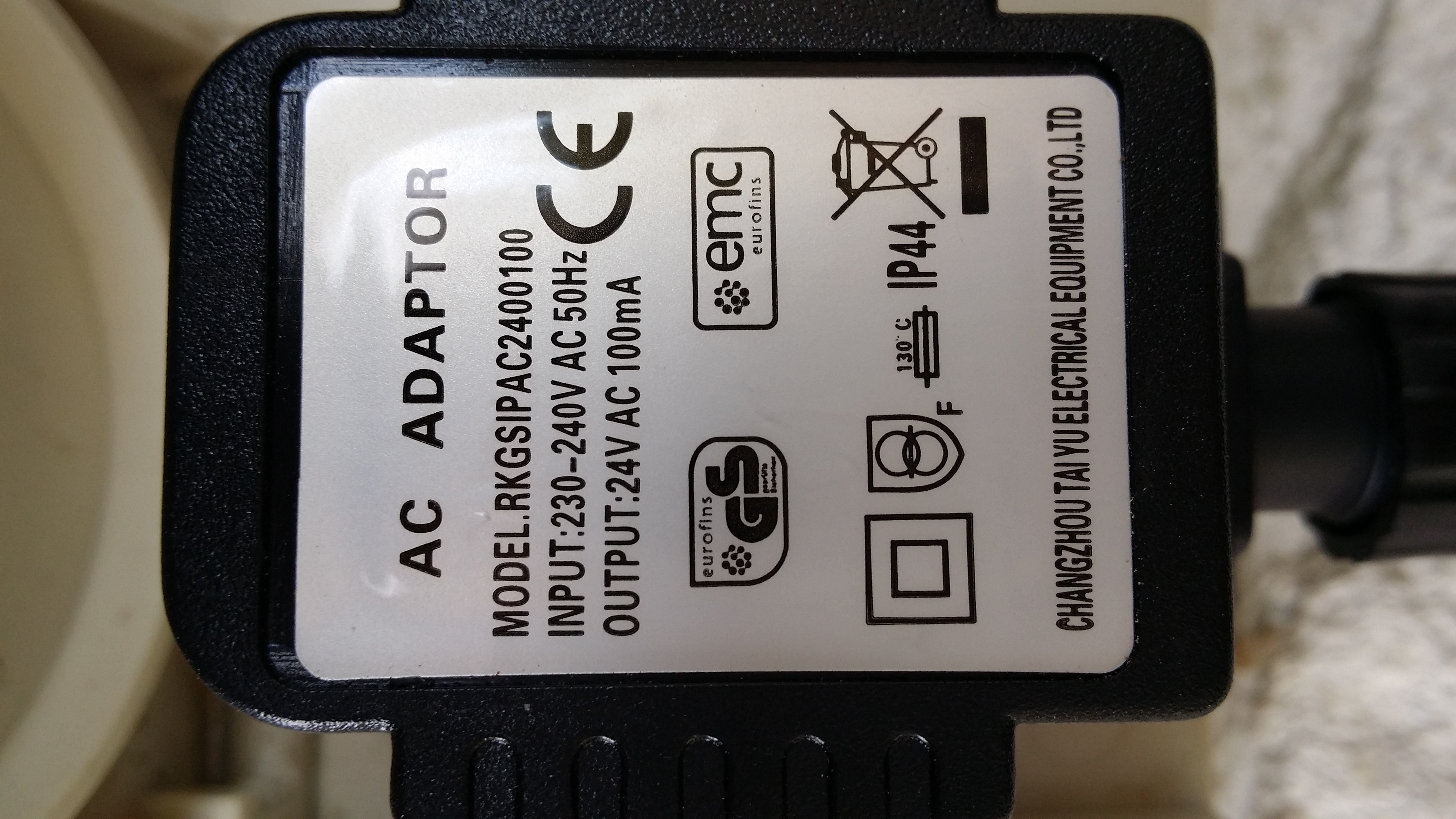 AC adapter