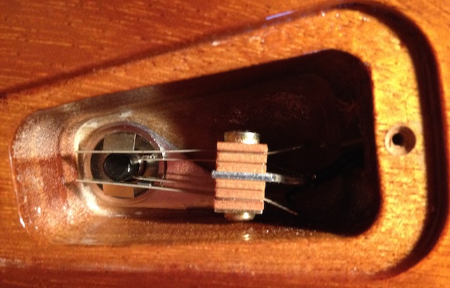 DiMarzioRightAngleSwitch.JPG