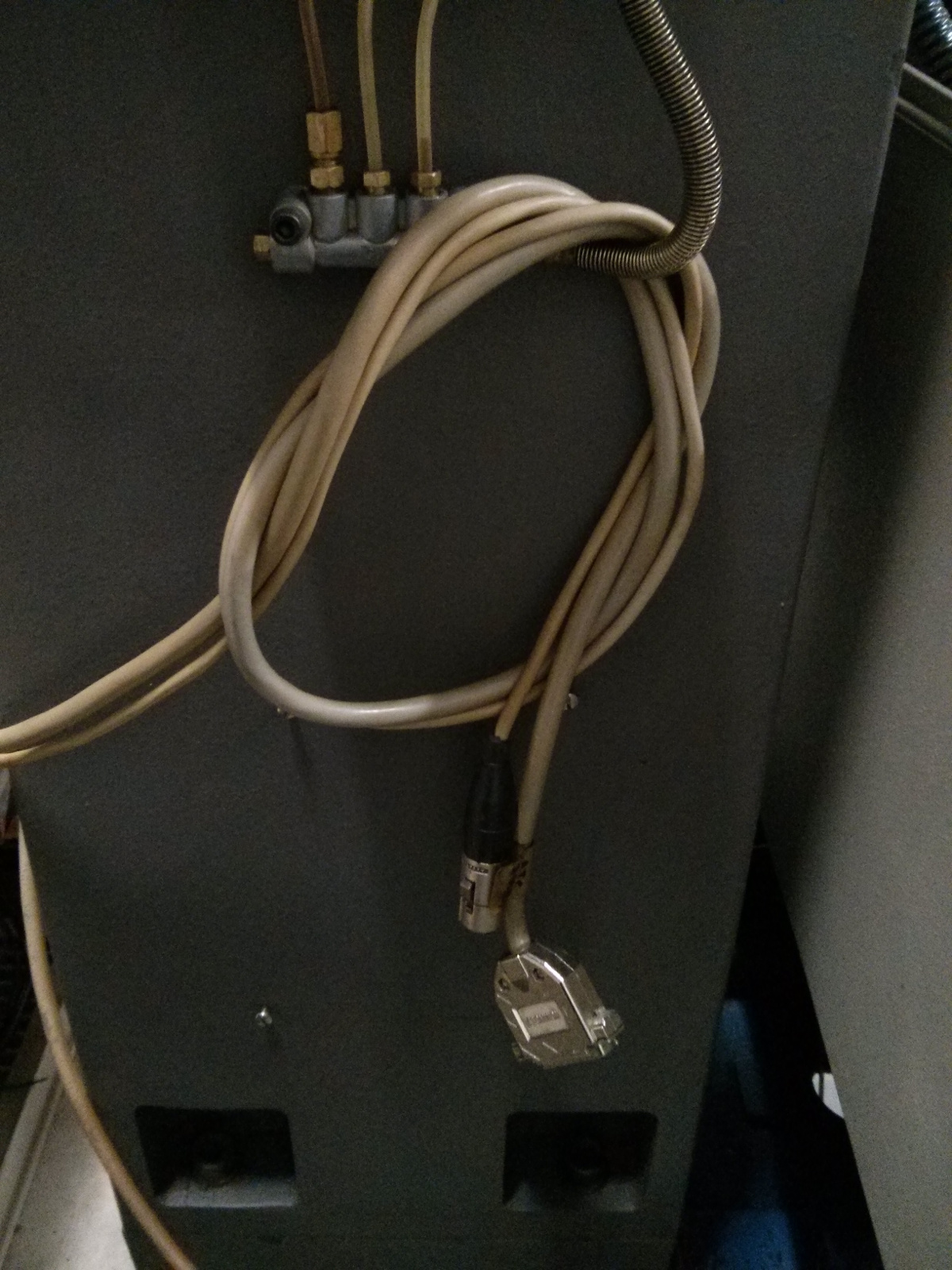 cables11.jpg