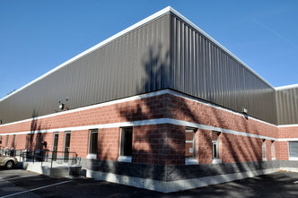 <p><a href="http://www.mylesstandishbc.com">Taunton Industrial</a>