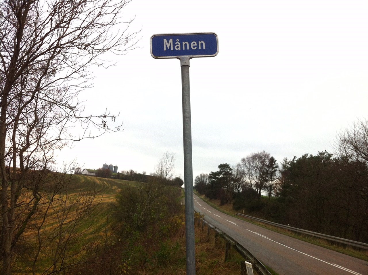 månen