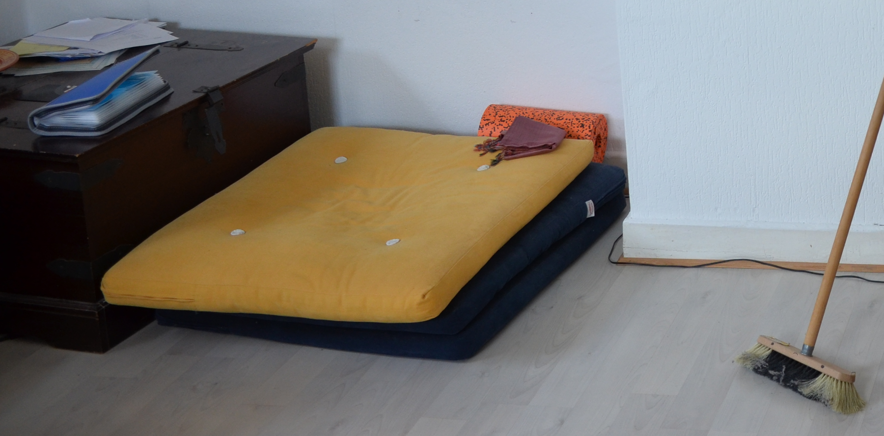 futon1_crop.png