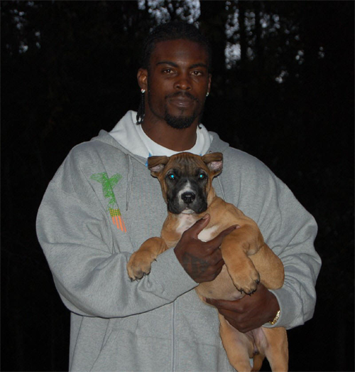 mikevickandfam.jpg