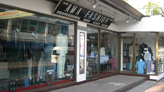 <a href="http://www.tripadvisor.in/Attraction_Review-g293919-d1603335-Reviews-Ama_Fashion-Pattaya_Chonburi_Province.html">Tailor Pattaya</a>