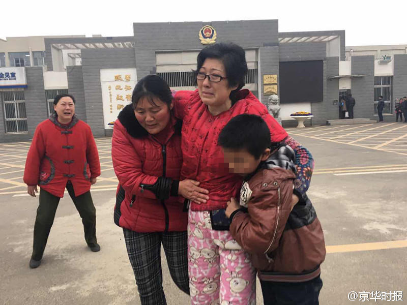 900x600_BI1EH2ES00AP0001.jpg