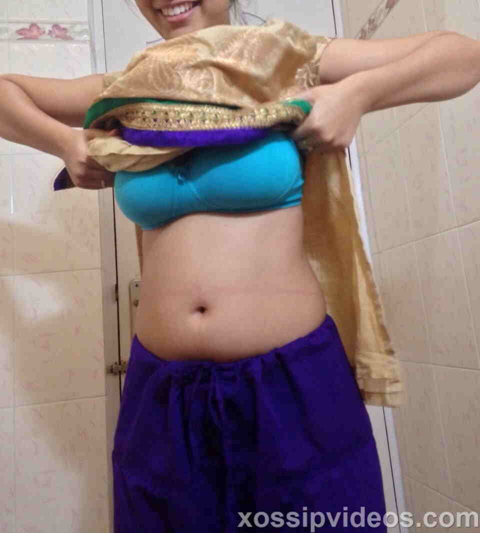Hot-Girl-Stripping-Her-Salwar-In-Bathroom-Exposing-Nude-Body-1.jpg