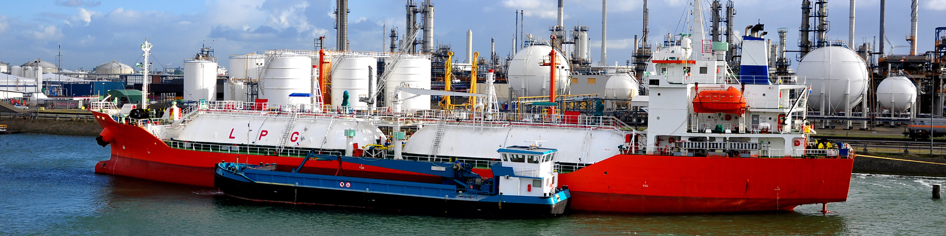 <a href=http://www.trillion-energy.com/services-bunkering.html><b>Indonesia Bunkering</a>