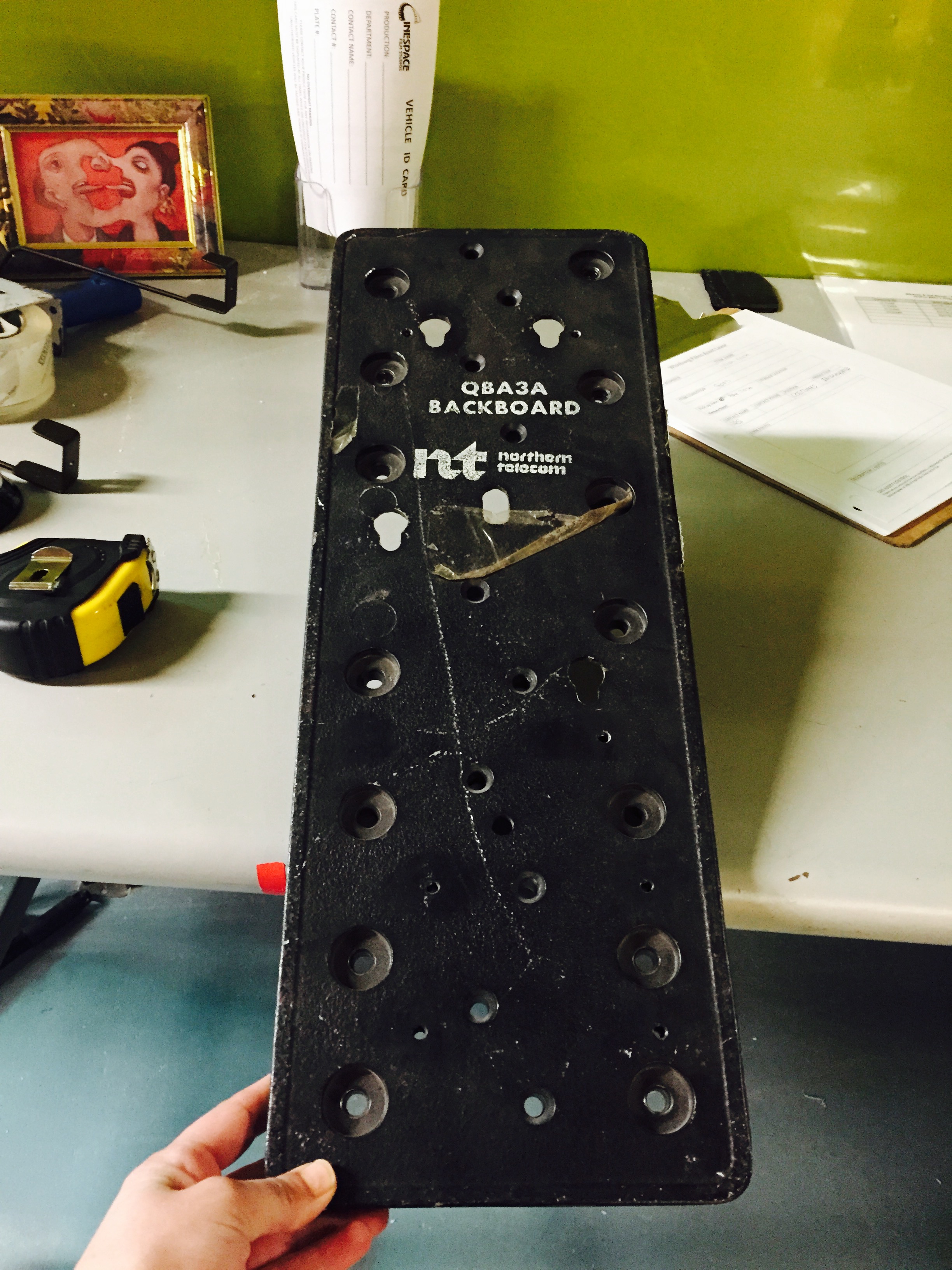Telsephone base mount