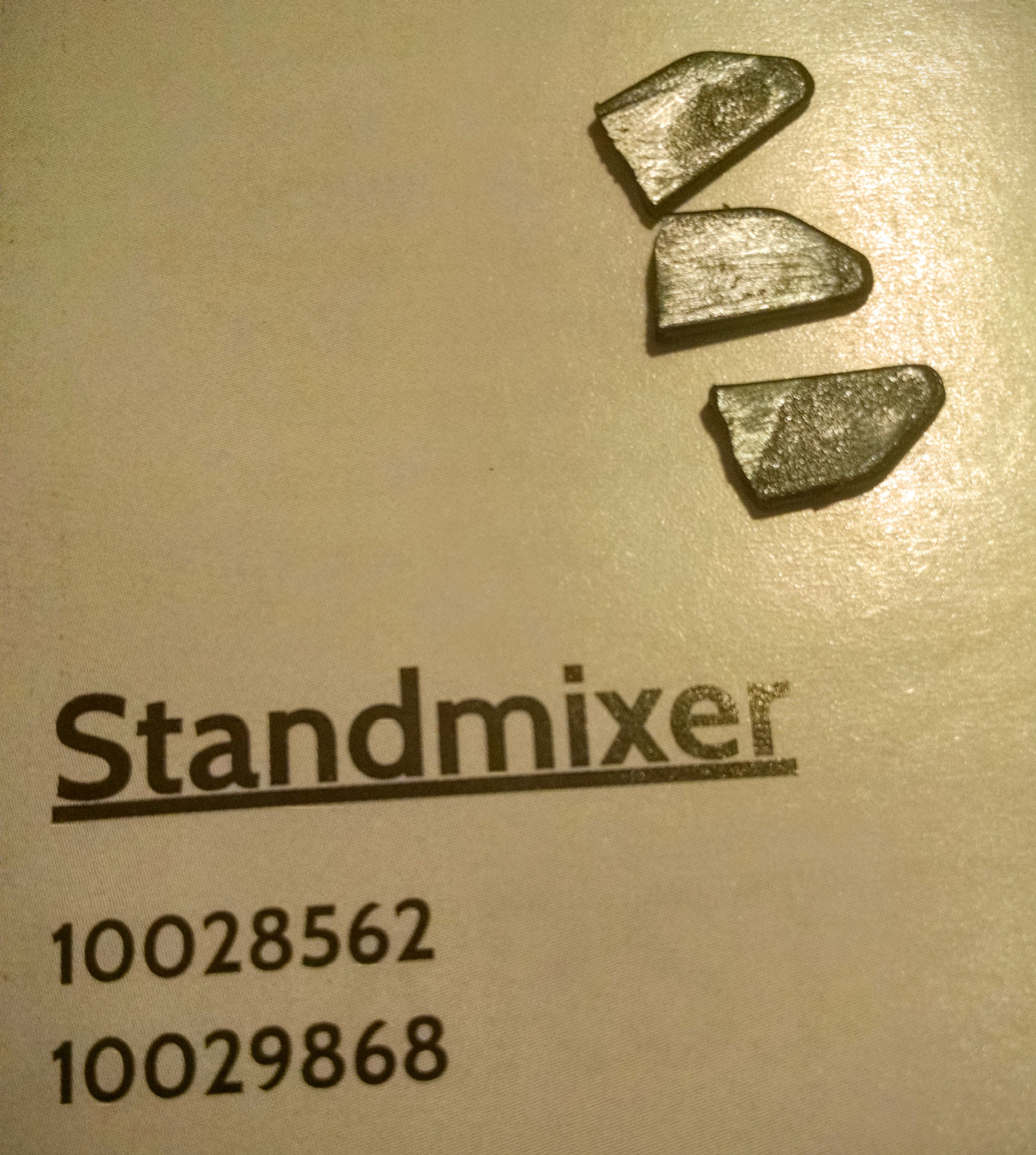 Broken parts from standmixer