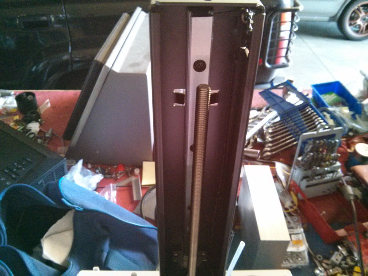 nobel1_leadscrew00