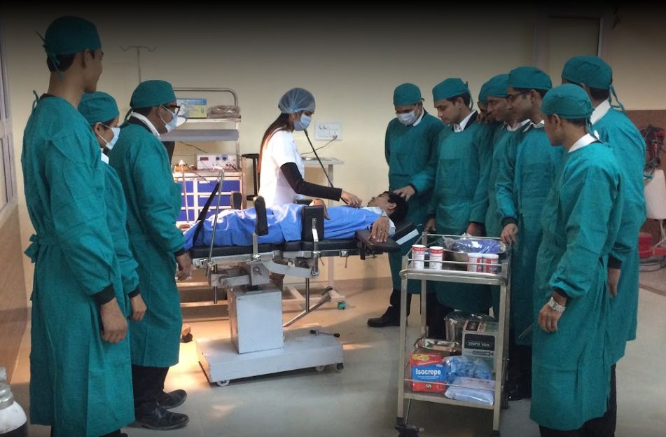 Paramedical College in Delhi