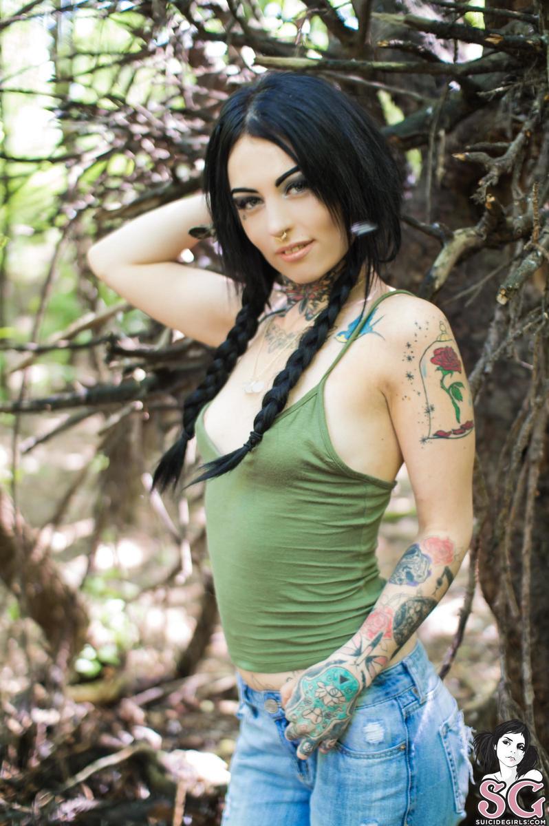 dizziemisslizzie-blackbird-03.jpg