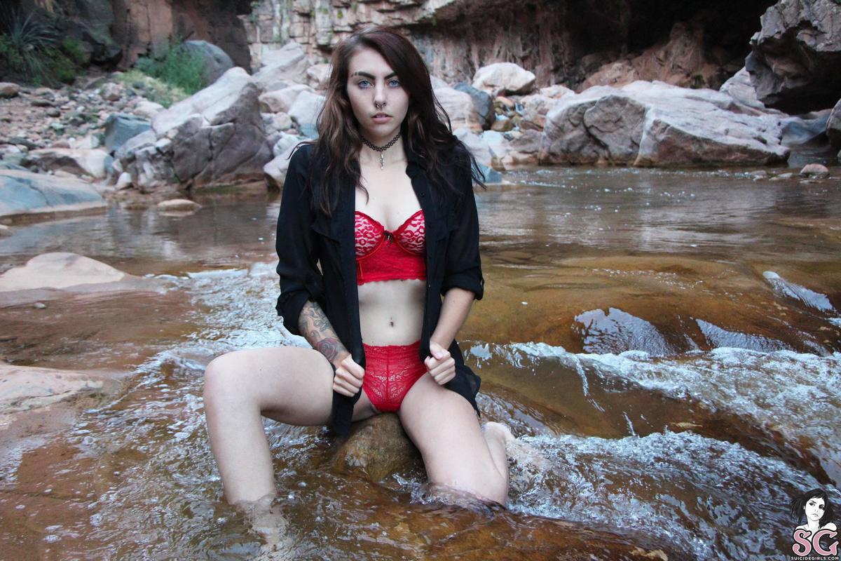 somer-babyyouwouldntlastaminuteonthecreek-01.jpg