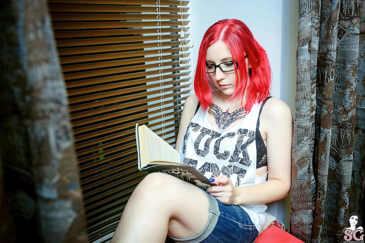 suiren-littlelibrarysecret-01.jpg