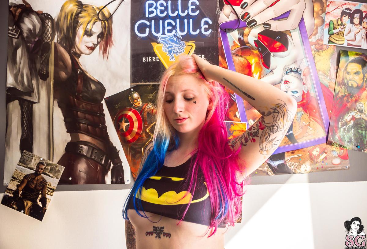 sweetrasberry-naughtylittlebatfan-09.jpg