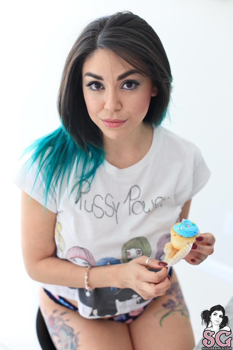 dahl-cupcakesforbreakfast-17.jpg