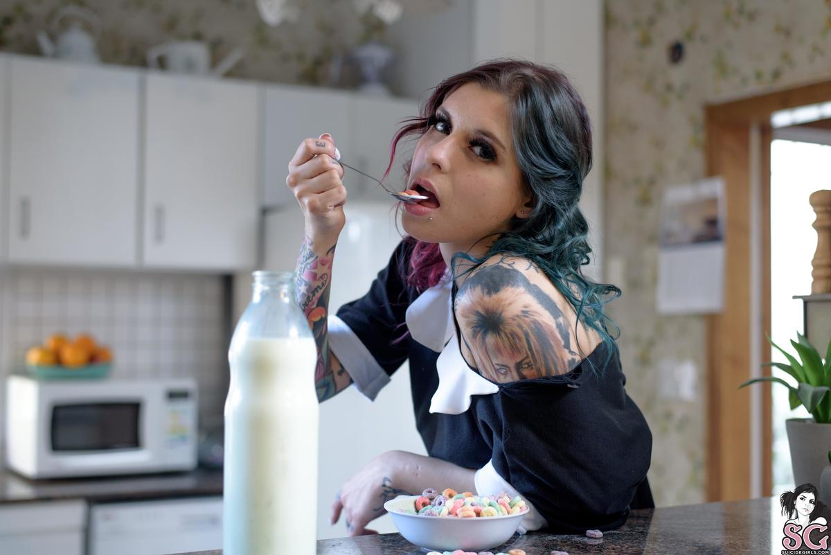 fatimarainbows-rainbowsinthekitchen-09.jpg