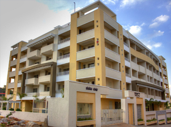 <a href="http://www.navamibuilders.com/why-navami-builders.html">3 BHK Luxurious Flats in North Bangalore</a>