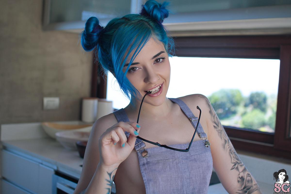 saria-areyouthirsty-05.jpg