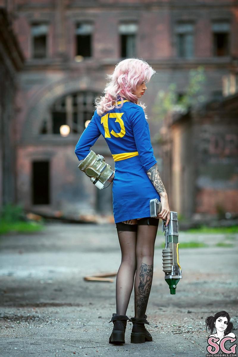 avrora-atombombbaby-01.jpg