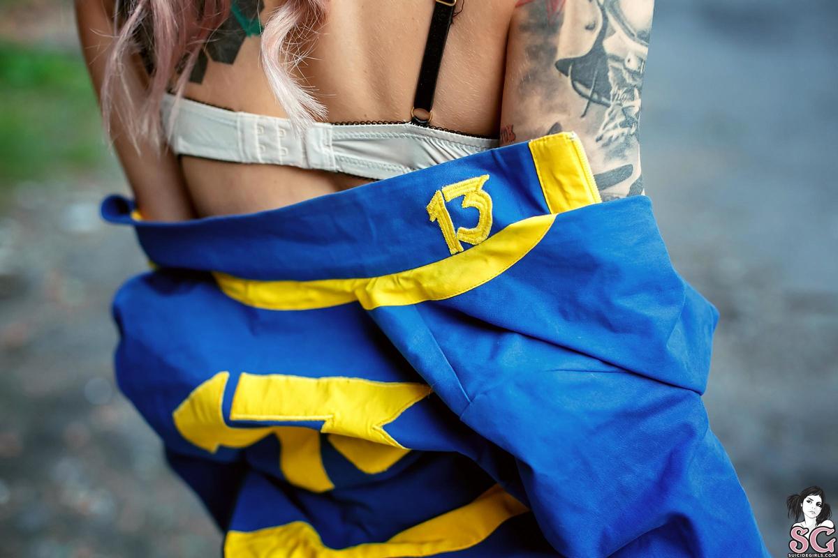 avrora-atombombbaby-11.jpg