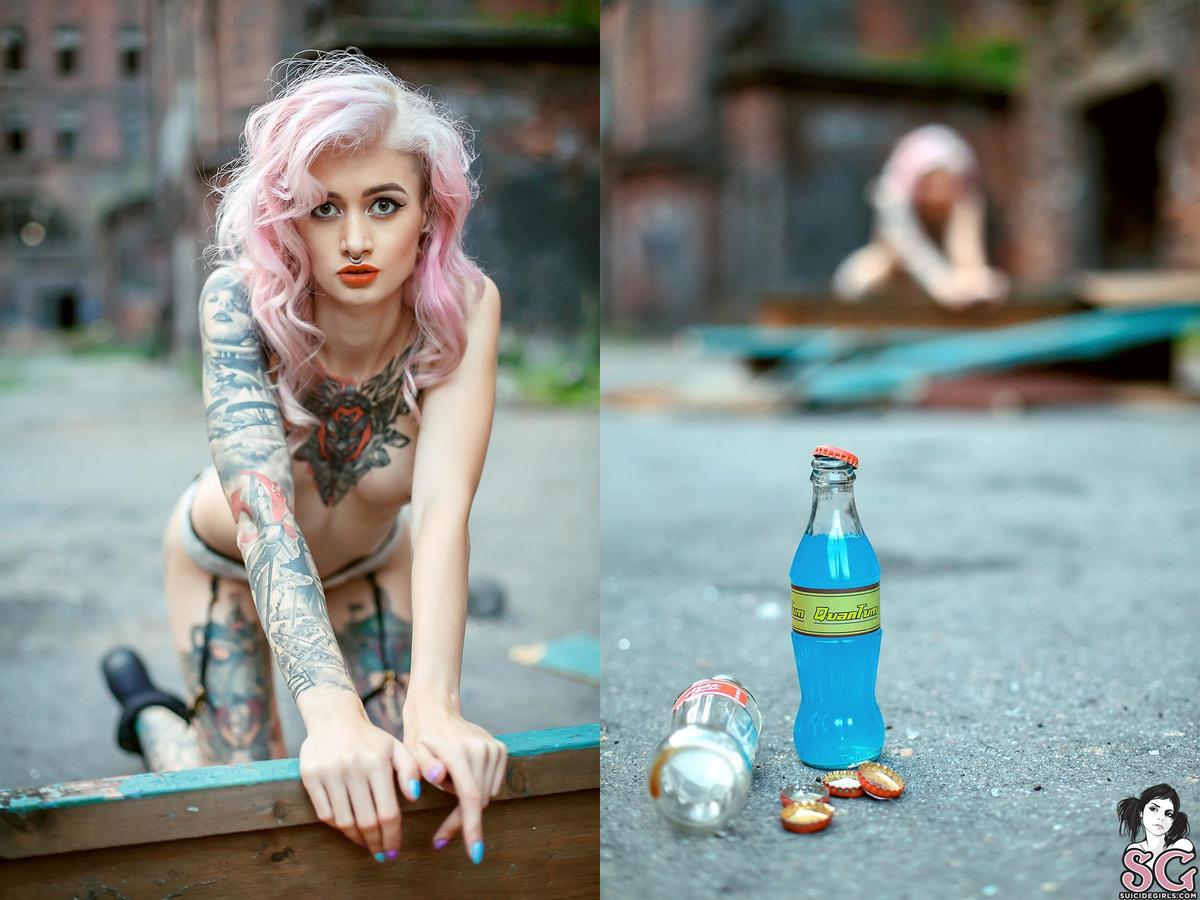 avrora-atombombbaby-25.jpg