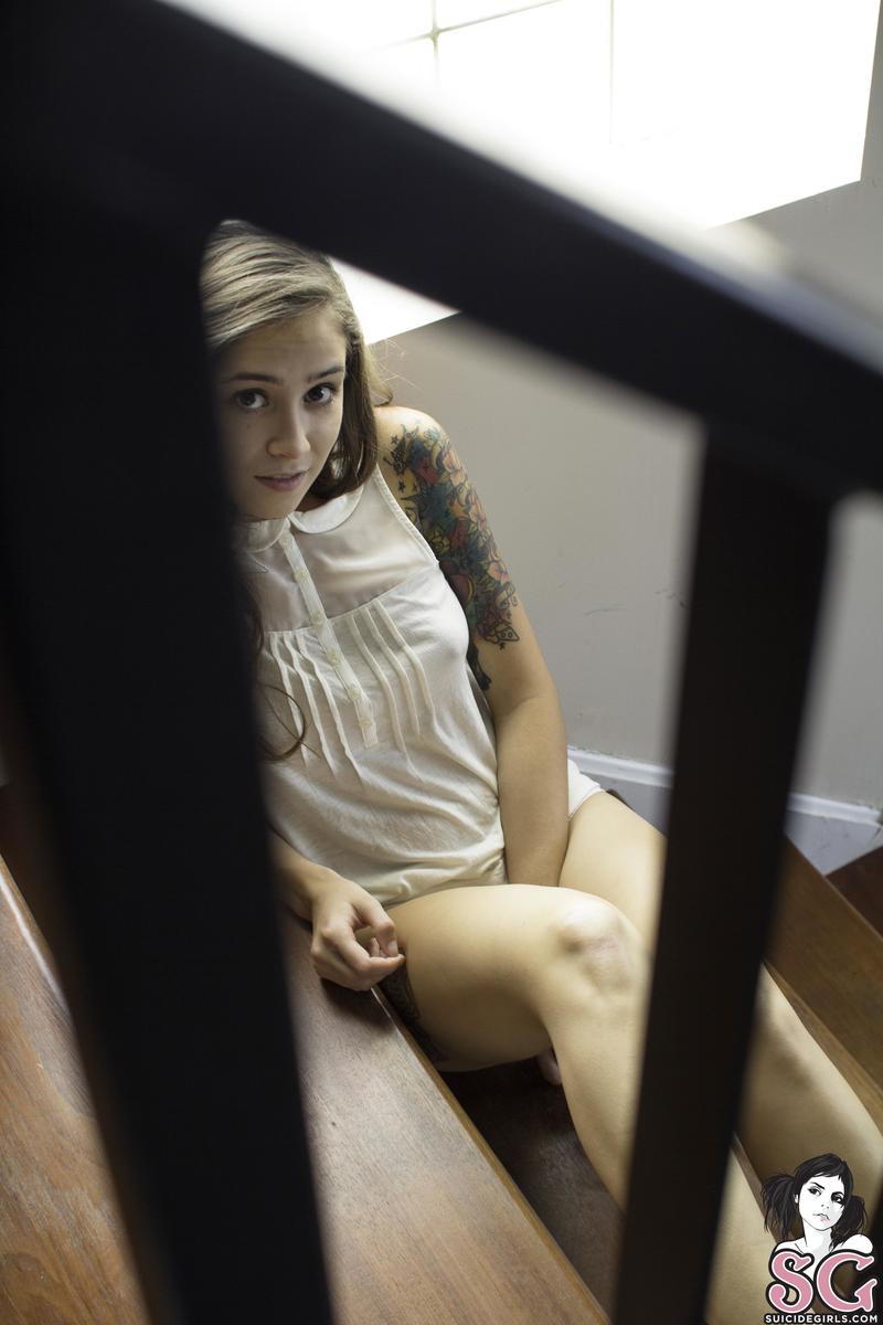 dimples-stairwaytoheaven-01.jpg