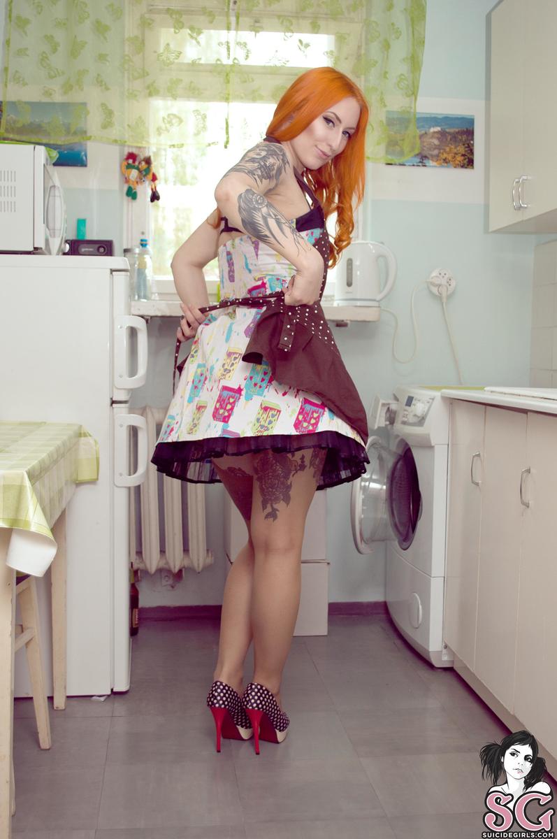 claudinsedutions-messeduphousewife-01.jpg