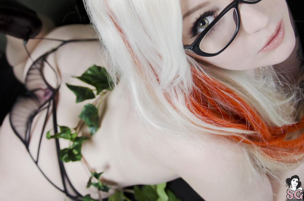 shamandalie-ivy-15.jpg