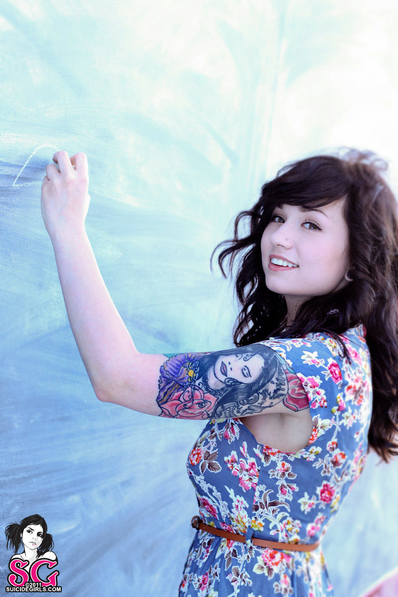 ellia-ghostofasmile-05.jpg