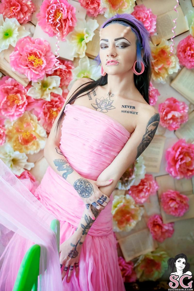tastyzombie-princessmorning-01.jpg