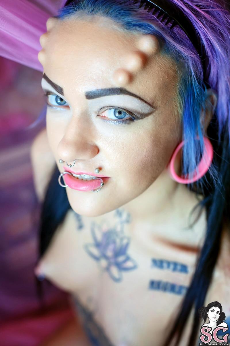 tastyzombie-princessmorning-33.jpg