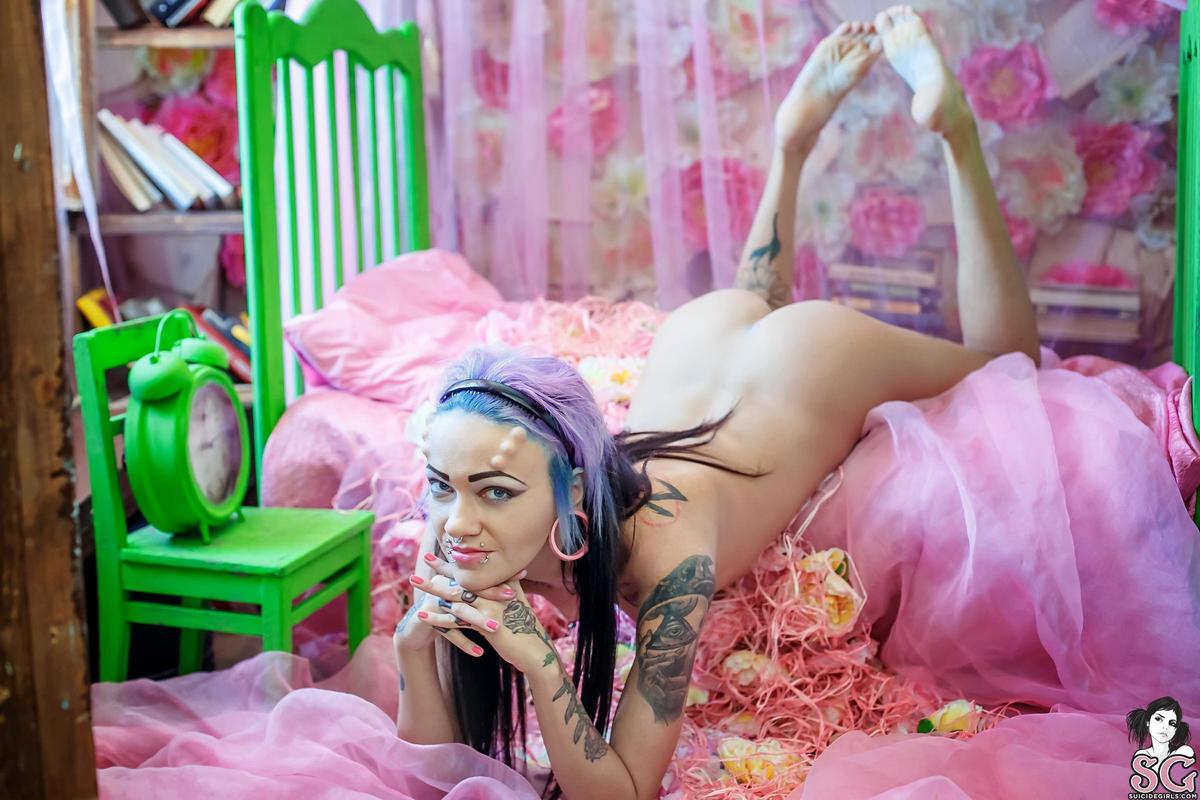 tastyzombie-princessmorning-35.jpg