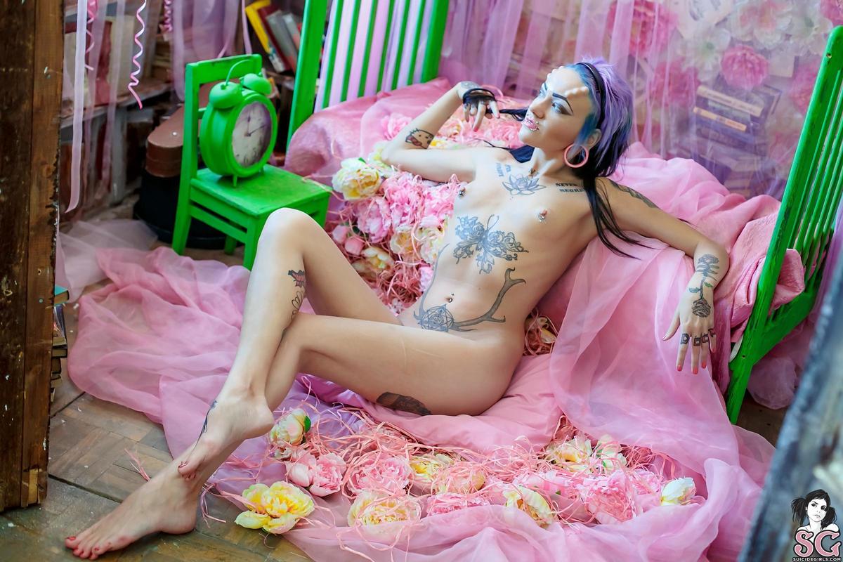 tastyzombie-princessmorning-37.jpg