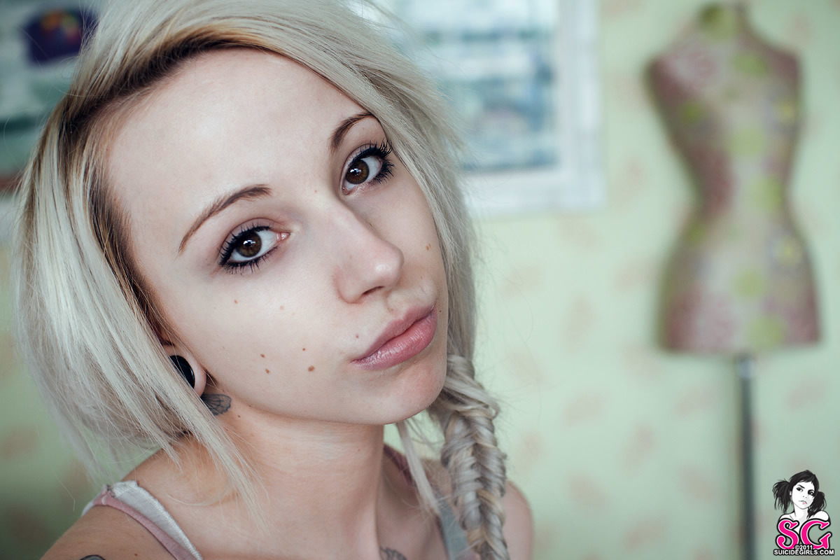 stephy-foreverinwonderland-01.jpg
