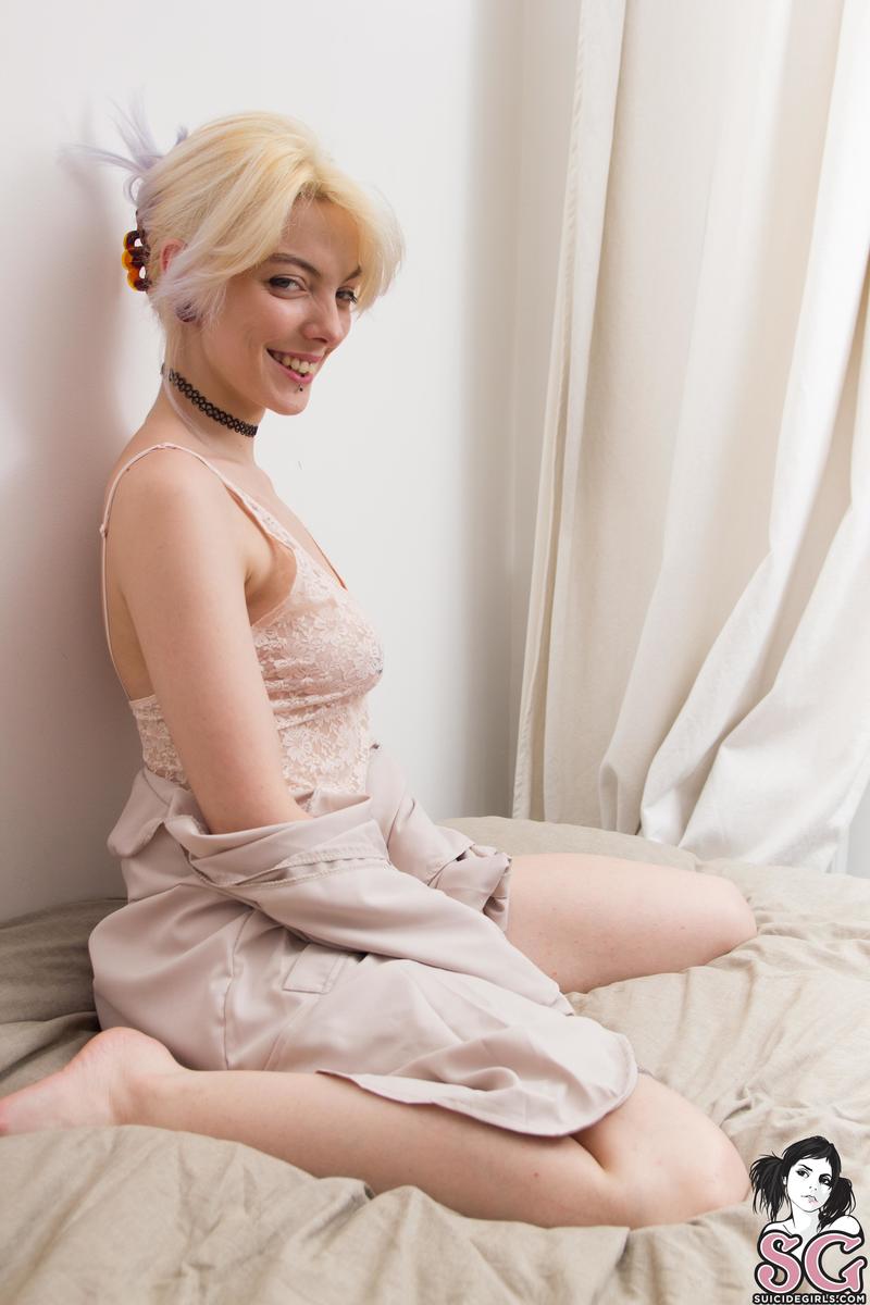 monique420-sweetblossom-05.jpg
