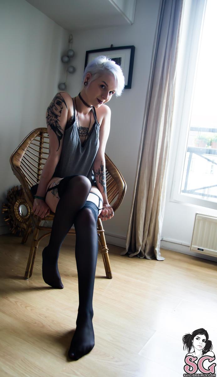 eileena-insupportable-09.jpg