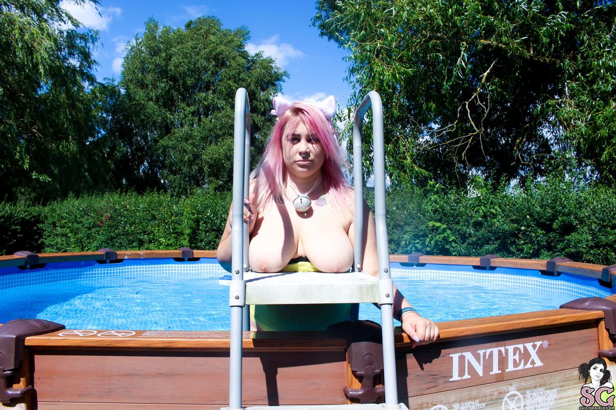 cokieunicorn-nekoinwater-13.jpg