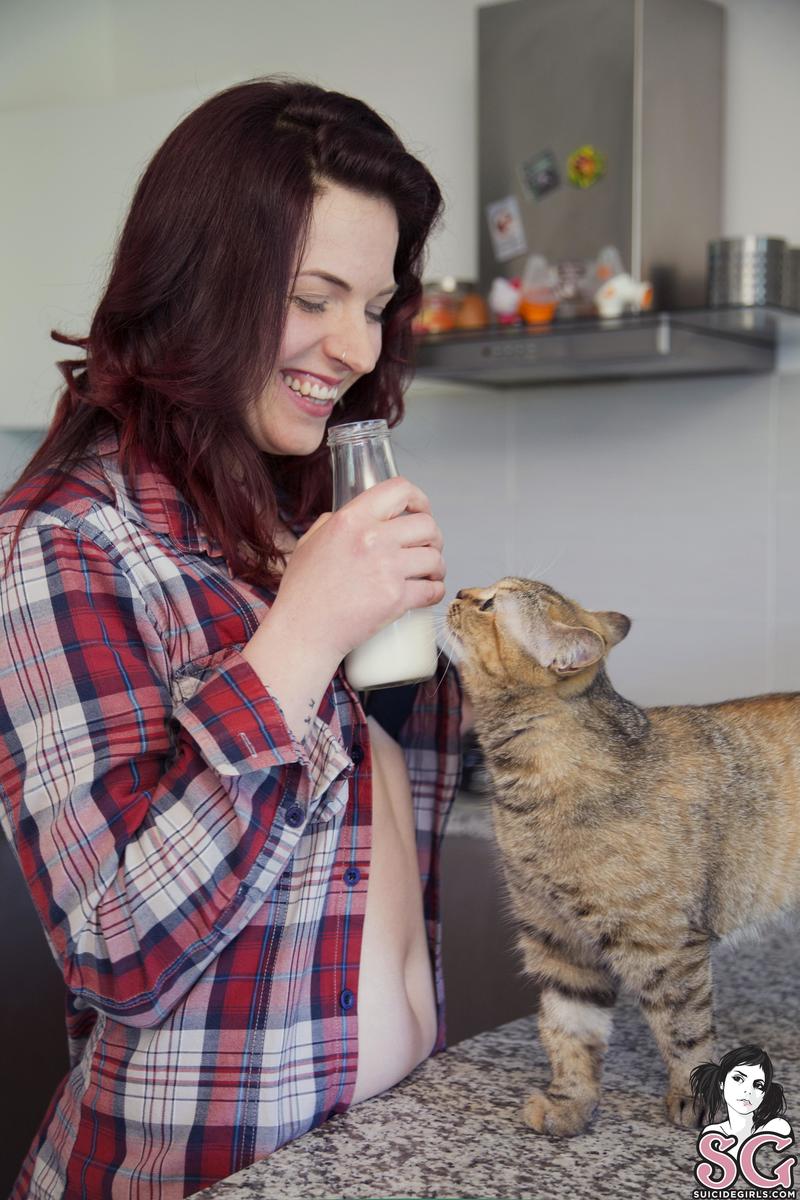 kittyqueen-sundaymorning-09.jpg