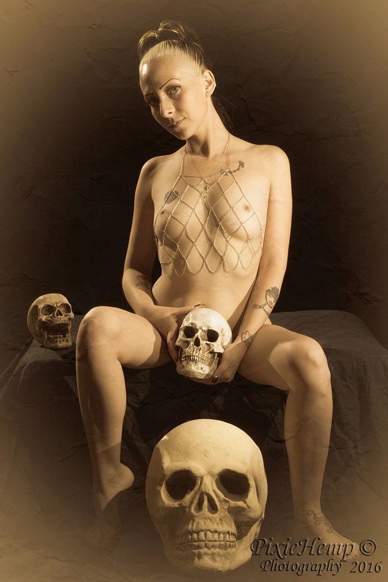 pixiehemp-amy-01.jpg