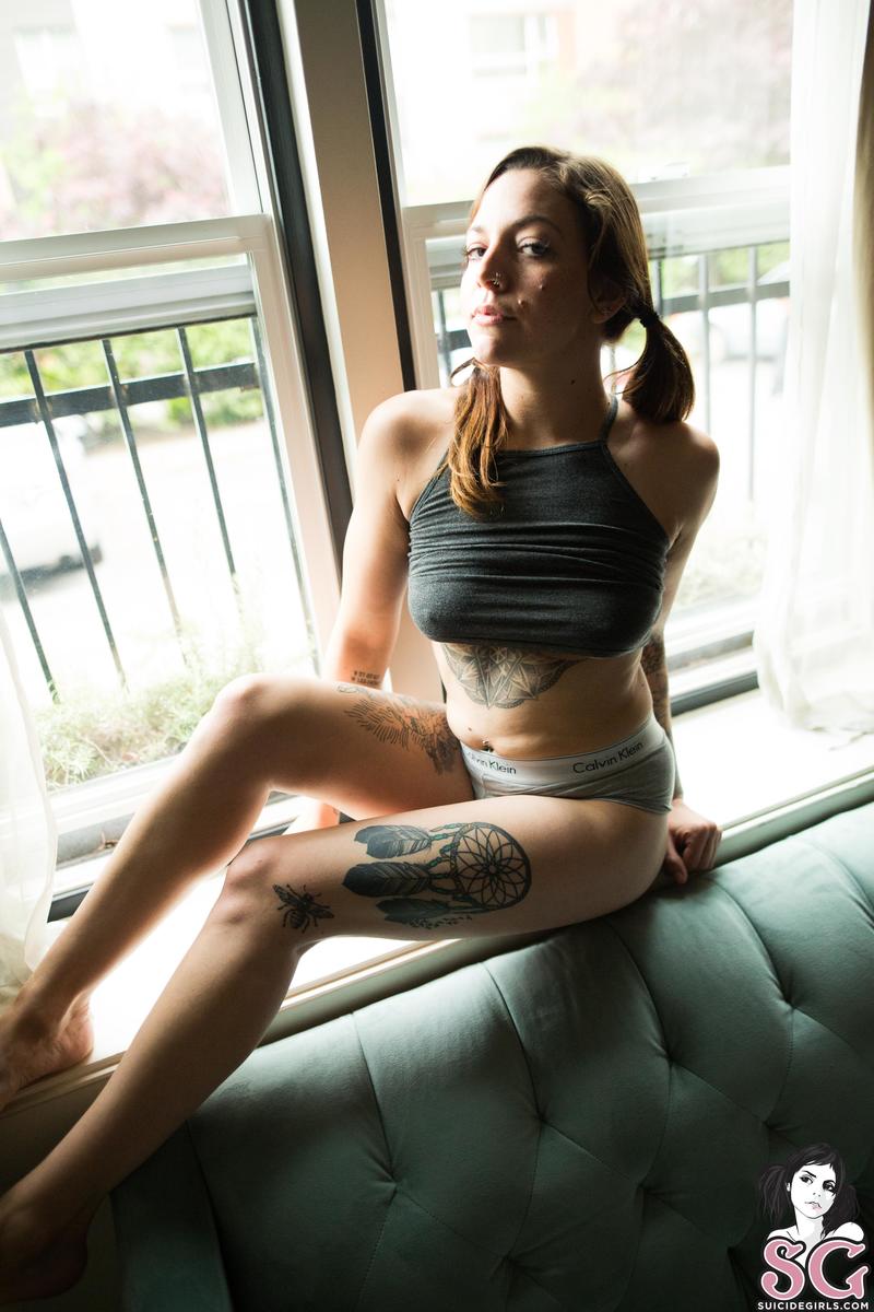 gaiah-bluevelvet-15.jpg