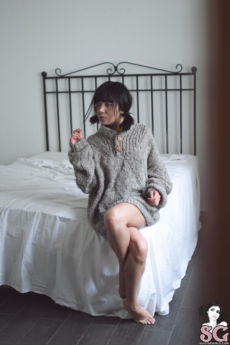 attitude-forbiddenlover-01.jpg