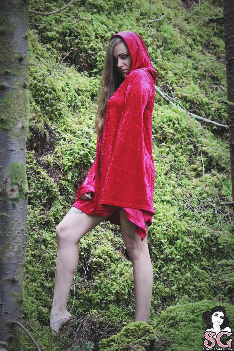 chvrch-intothewoods-01.jpg