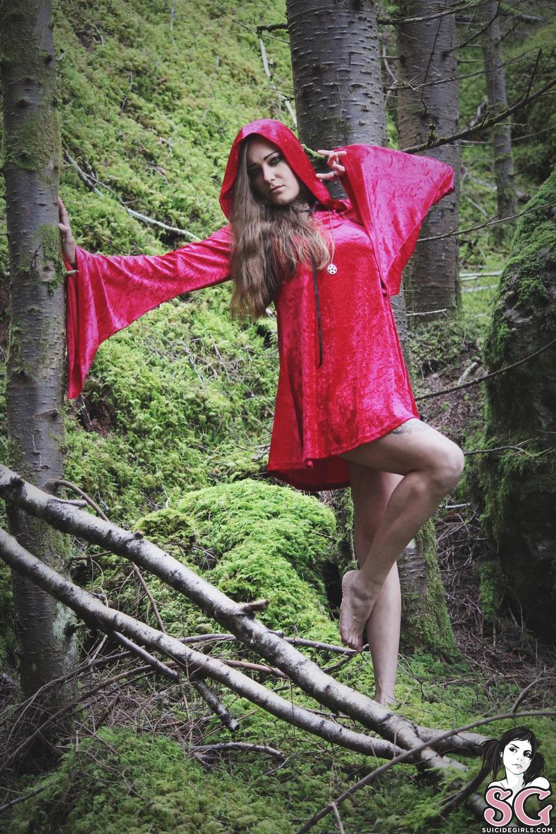 chvrch-intothewoods-03.jpg