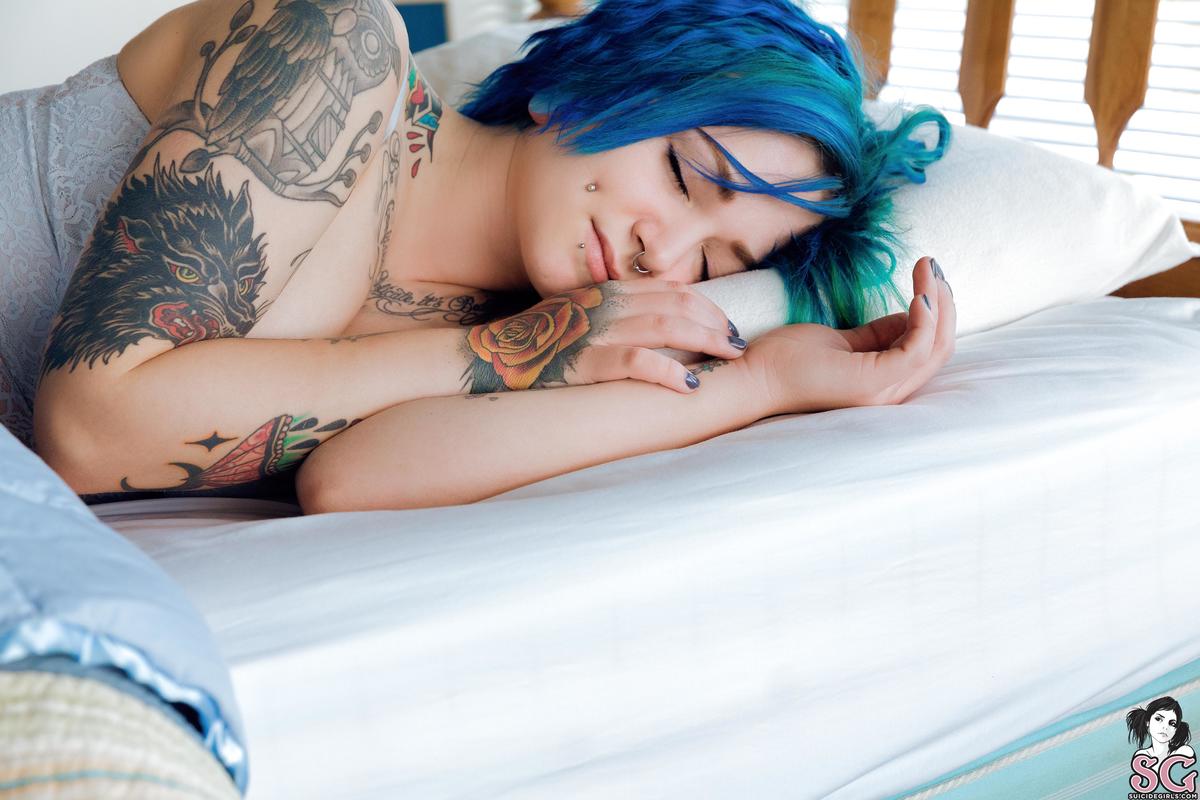vayda-wakemeup-01.jpg