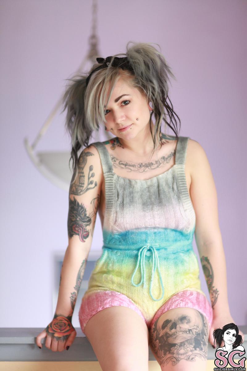 vayda-pastel-01.jpg