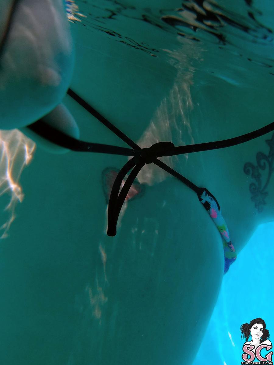 ambz-mermaidblues-29.jpg