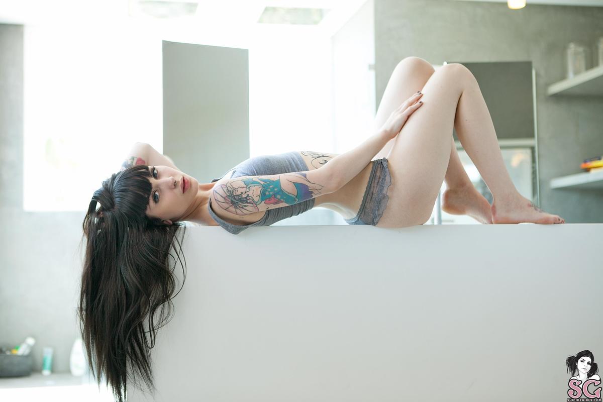 arwen-submerge-09.jpg
