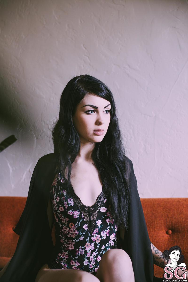 arwen-lush-01.jpg