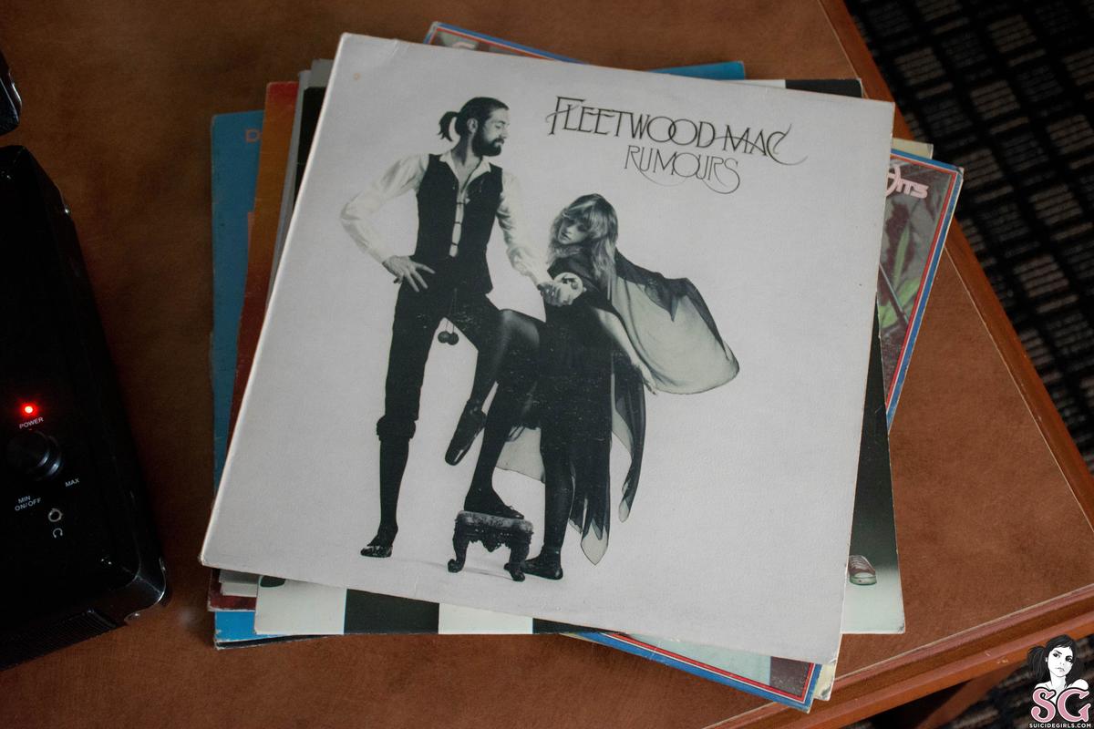 deesyre-rumours-01.jpg